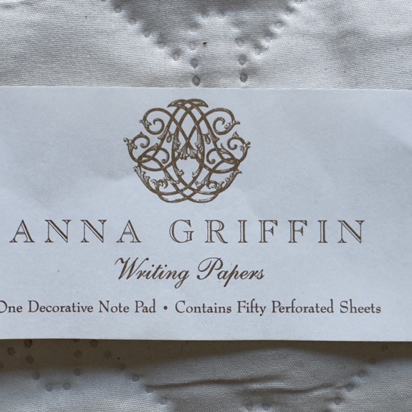 NWOT, Luxury Floral Note Pad by Anna Griffin, Pink Hydrangea with Green Leaves - Picture 3 of 4